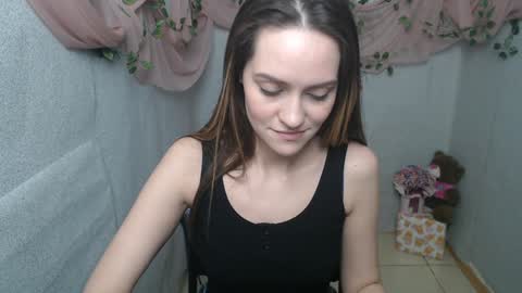 Lina online show from January 7, 2025, 6:27 am