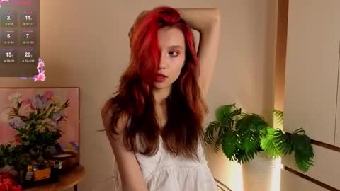 Lina online show from December 5, 2025, 6:48 pm