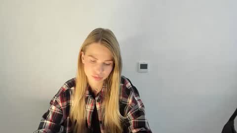 Snapshot of linabey chatting on October 22, 2025, 1:22 pm linabey online show from October 22, 2025, 1:22 pm