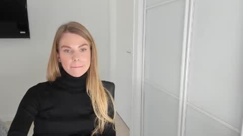 Snapshot of linabey chatting on November 1, 2025, 11:01 am linabey online show from November 1, 2025, 11:01 am