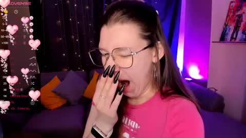 Lina online show from July 15, 2026, 3:01 am