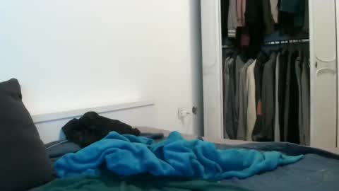 linacatelover online show from April 5, 2026, 9:56 pm