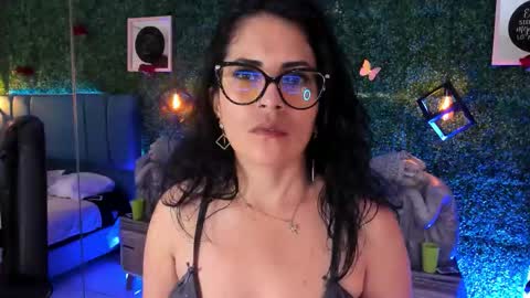 Lina  online show from February 13, 2026, 11:39 am