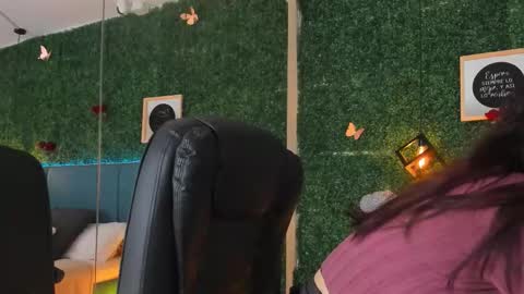 Snapshot of linagh chatting on March 27, 2026, 11:32 am Lina online show from March 27, 2026, 11:32 am