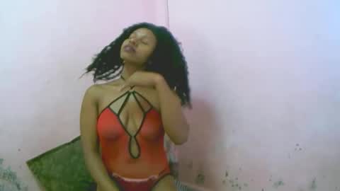 linah1123 online show from April 20, 2026, 10:22 pm