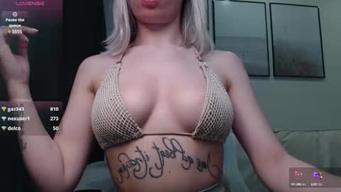 Lina online show from March 2, 2025, 8:07 pm