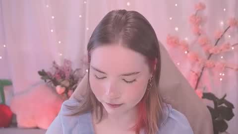 Lina online show from September 18, 2025, 5:20 am