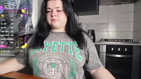 Lina online show from September 9, 2025, 6:46 am