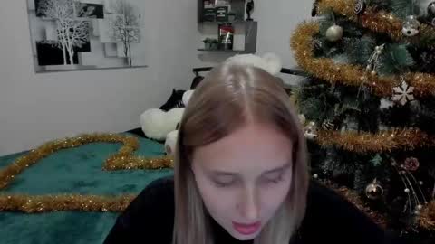 Snapshot of linatruly chatting on December 16, 2024, 10:34 pm Lina online show from December 16, 2024, 10:34 pm