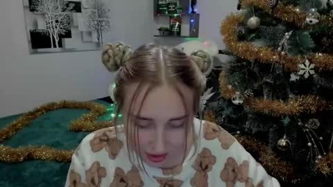 Snapshot of linatruly chatting on December 18, 2024, 7:41 pm Lina online show from December 18, 2024, 7:41 pm