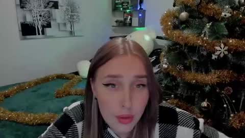 Snapshot of linatruly chatting on December 20, 2024, 8:12 pm Lina online show from December 20, 2024, 8:12 pm