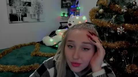Snapshot of linatruly chatting on December 24, 2024, 2:43 am Lina online show from December 24, 2024, 2:43 am