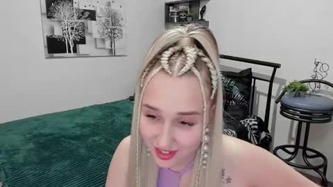 Snapshot of linatruly chatting on February 18, 2025, 11:41 pm Lina online show from February 18, 2025, 11:41 pm