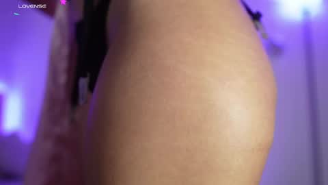 Lincy Rios  online show from October 8, 2025, 12:08 am