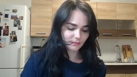 Snapshot of linda_aa chatting on October 4, 2025, 6:50 pm Linda online show from October 4, 2025, 6:50 pm