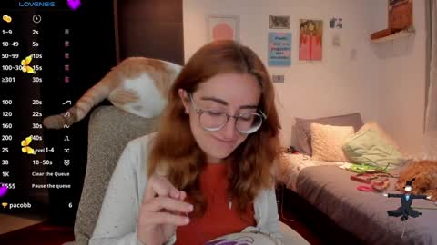 Giggles  online show from December 3, 2024, 11:02 pm