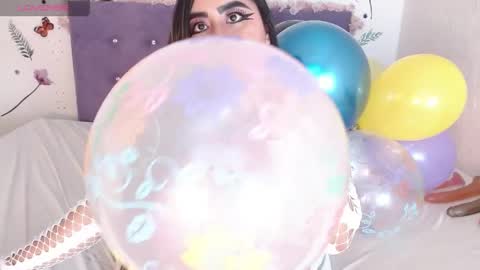 Linda  online show from May 30, 2026, 3:14 am