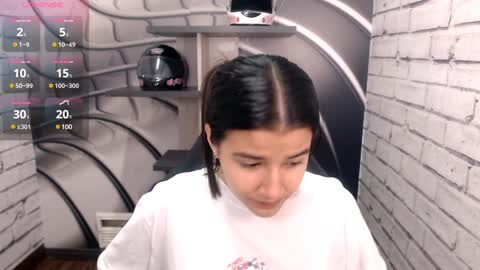 Linda  online show from January 17, 2025, 3:43 pm