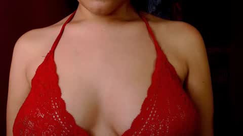 Linda  online show from February 19, 2025, 3:38 pm