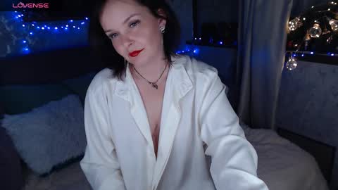 Lena online show from December 28, 2024, 5:33 am