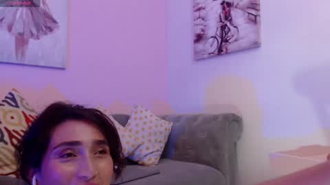 Maria Paula online show from December 23, 2024, 3:23 pm