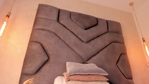 Linda Saenz online show from January 22, 2025, 2:56 pm