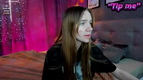 linda_zimmermann online show from September 11, 2025, 8:25 am