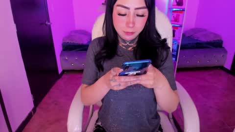 Snapshot of lindaa_miller chatting on January 31, 2025, 1:33 am linda miller online show from January 31, 2025, 1:33 am