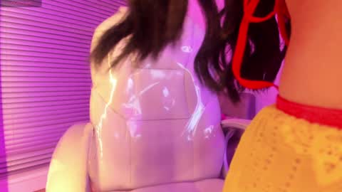 Snapshot of lindaa_miller chatting on February 4, 2025, 9:38 am linda miller online show from February 4, 2025, 9:38 am