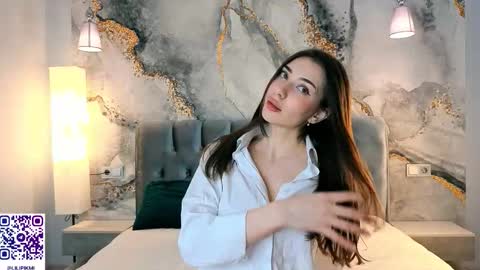 lili online show from November 4, 2025, 1:59 am