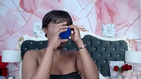 lindabree334458 online show from March 15, 2026, 1:06 pm