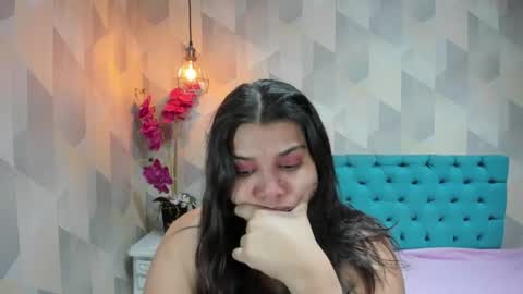Snapshot of lindabreexlove chatting on June 24, 2026, 11:31 am online show from June 24, 2026, 11:31 am