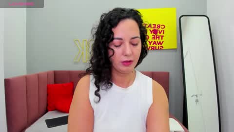 Linda online show from November 27, 2025, 1:29 am