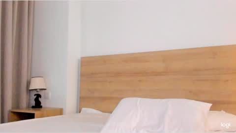 lindamei online show from February 26, 2025, 1:32 am