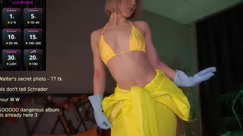 your Linda is back online show from November 1, 2025, 4:25 am