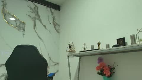  Lindsey  online show from February 11, 2026, 11:04 am