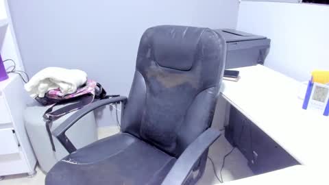 Lindsy online show from October 15, 2025, 12:22 am