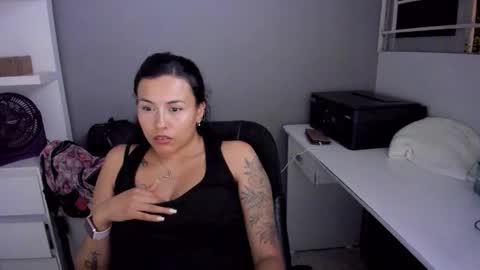 Lindsy online show from October 19, 2025, 12:44 am