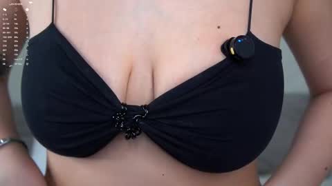 Kate online show from October 11, 2025, 11:09 am