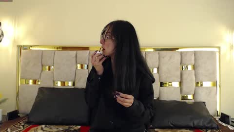 ling ling24 online show from January 28, 2025, 3:15 am