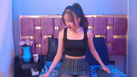 ling ling24 online show from February 22, 2025, 4:07 am