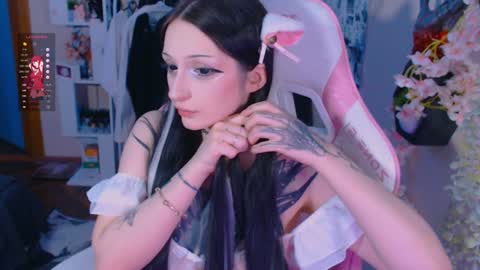 Lina online show from December 4, 2024, 10:19 pm