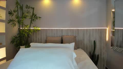 Linna online show from November 1, 2025, 4:14 am