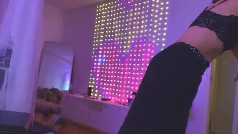 linuxgirlsudosu online show from November 11, 2025, 7:30 am