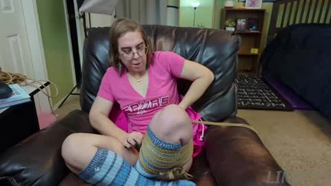 Linzy19 online show from December 5, 2024, 11:18 pm