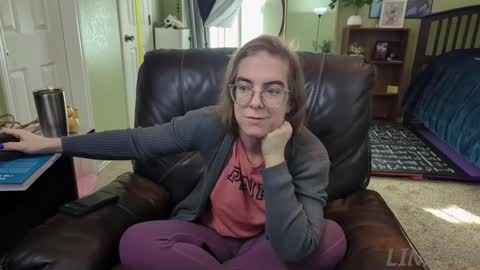 Linzy19 online show from December 10, 2024, 5:33 pm