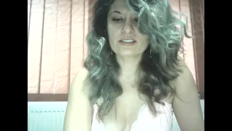 lionessmom online show from December 1, 2025, 6:29 am