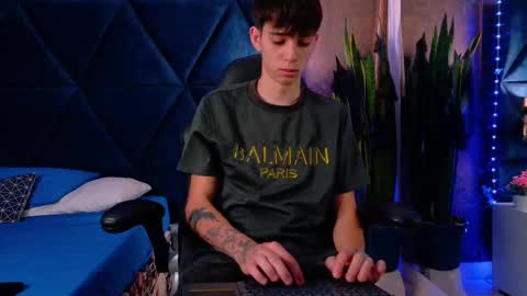 LION FOSTER online show from October 23, 2025, 12:04 pm