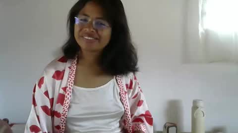 liora online show from February 1, 2026, 5:17 am