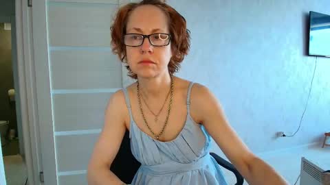 Snapshot of lioraweiss chatting on May 9, 2026, 7:02 am Liora Weiss online show from May 9, 2026, 7:02 am